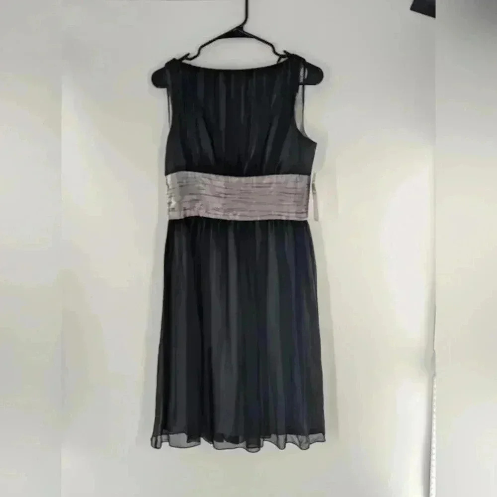 MAGGY LONDON 100% SILK COCKTAIL CLASSIC SLEEVELES KNEE LENGHTH BLACK DRESS 8